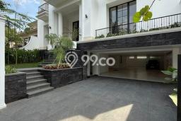 Ready to Use! Luxury House LT 515m2 Desain Elegan di Kemang Ready to Use! Luxury House LT 515m2 Desain Elegan di Kemang