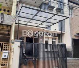 For Sale! Luxury House LT 126m2 Desain Modern di Taman Ratu For Sale! Luxury House LT 126m2 Desain Modern di Taman Ratu