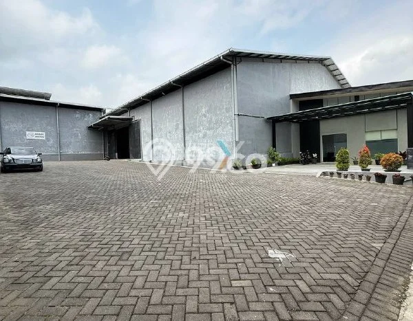 Gudang Komersial Disewakan di Singosari Malang Luas 4376m2 Gudang Komersial Disewakan di Singosari Malang Luas 4376m2