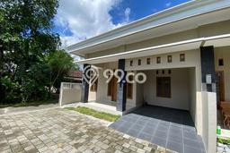 Dijual Rumah 3 Kamar Lokasi Strategis Nyaman dan Strategis di Kalasan Dijual Rumah 3 Kamar Lokasi Strategis Nyaman dan Strategis di Kalasan
