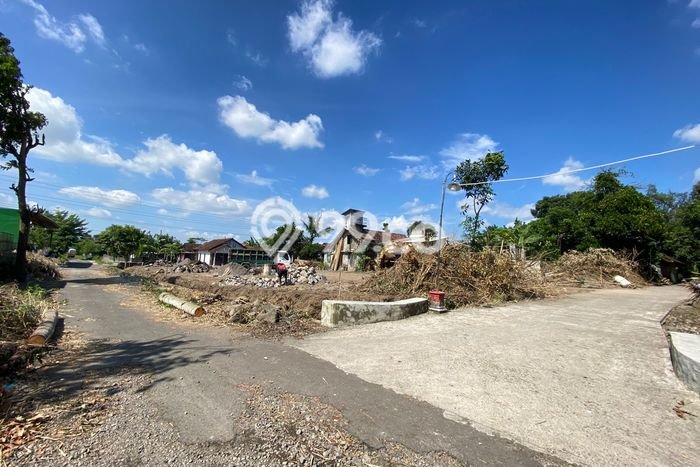 Jual Rumah Harga Miring Prambanan Punya 3 KT & LT 167m2 Jual Rumah Harga Miring Prambanan Punya 3 KT & LT 167m2
