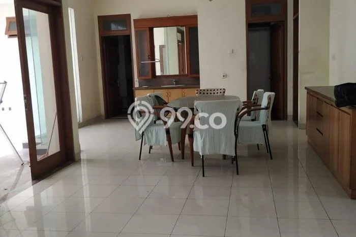 Rumah Luxury Modern Siap Huni di Kedoya Jakarta Barat Rumah Luxury Modern Siap Huni di Kedoya Jakarta Barat