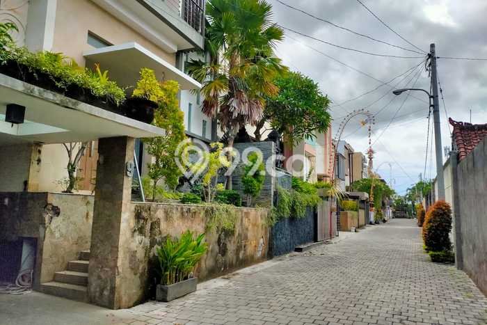 Rumah Premium di Denpasar Lokasi Strategis Kondisi Baik Rumah Premium di Denpasar Lokasi Strategis Kondisi Baik