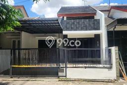 Lokasi strategis! Rumah siap huni disewakan di Wiyung LB 101m2 Lokasi strategis! Rumah siap huni disewakan di Wiyung LB 101m2