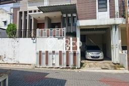 Rumah Modern Cantik 5 Kamar Bisa Langsung Pindah di Jetis Rumah Modern Cantik 5 Kamar Bisa Langsung Pindah di Jetis