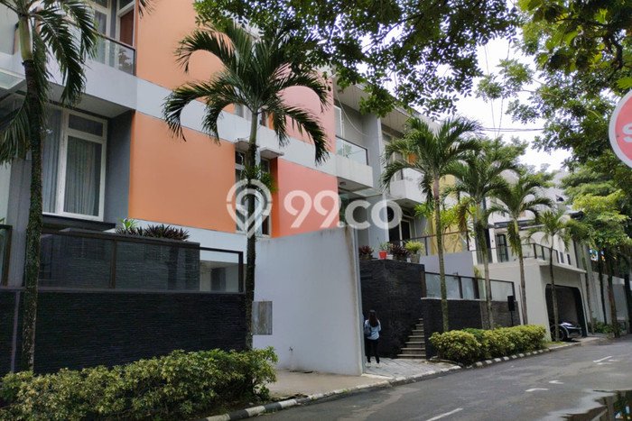 Siap Huni Hunian Elit 5 Kamar di Depok Dekat ke Mana Saja Siap Huni Hunian Elit 5 Kamar di Depok Dekat ke Mana Saja