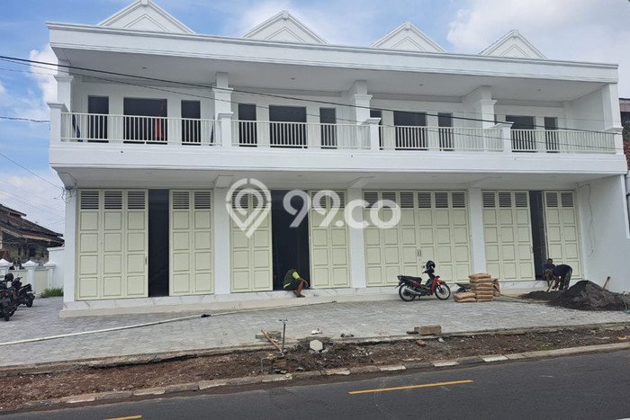 Disewakan Ruko komersial di Pakualaman luas bangunan 600m2 Disewakan Ruko komersial di Pakualaman luas bangunan 600m2