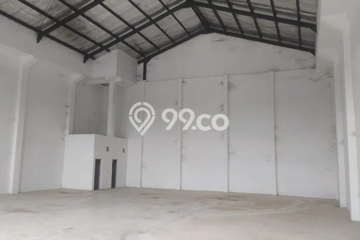 Ruko disewakan di Mlati Sleman dengan luas bangunan 300m2 Ruko disewakan di Mlati Sleman dengan luas bangunan 300m2