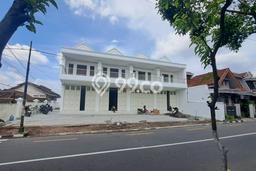 Disewakan Ruko komersial di Pakualaman luas bangunan 600m2 Disewakan Ruko komersial di Pakualaman luas bangunan 600m2