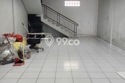 HARGA SPESIAL! Rumah di , Akses ke Fasilitas, 2 KM, LT 100m2m² Bangunan 216m2m² HARGA SPESIAL! Rumah di , Akses ke Fasilitas, 2 KM, LT 100m2m² Bangunan 216m2m²