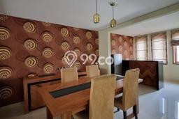 Rumah Bagus di , Bandung, Luas 152m2m² Bangunan 456m2m² HARGA MENARIK! Rumah Bagus di , Bandung, Luas 152m2m² Bangunan 456m2m² HARGA MENARIK!