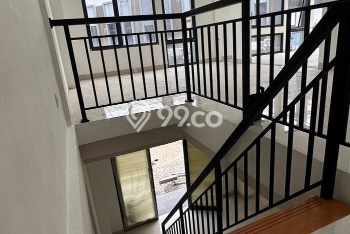 Ruko Usaha Dijual di BSD Tangerang Selatan LT 40m2 & LB 83m2 Ruko Usaha Dijual di BSD Tangerang Selatan LT 40m2 & LB 83m2