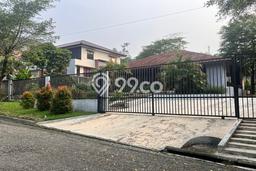 Ready to Use! Premium House LT 740m2 Desain Elegan di Sentul City Ready to Use! Premium House LT 740m2 Desain Elegan di Sentul City