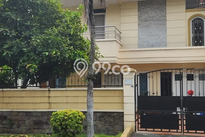 Disewakan! Rumah 3 Kamar Tidur &
2 Kamar Mandi di Permata Buana, Jakarta Barat Disewakan! Rumah 3 Kamar Tidur &
2 Kamar Mandi di Permata Buana, Jakarta Barat