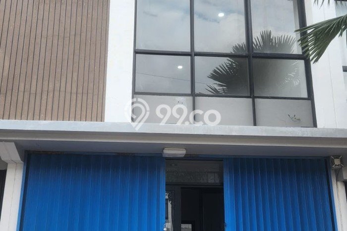 Ruko disewakan lokasi strategis Karawaci Tangerang 195m2 Ruko disewakan lokasi strategis Karawaci Tangerang 195m2