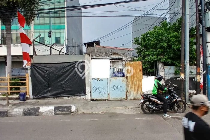 Tanah Dijual Lokasi Strategis di Jakarta Utara dengan Luas 204m2 Tanah Dijual Lokasi Strategis di Jakarta Utara dengan Luas 204m2
