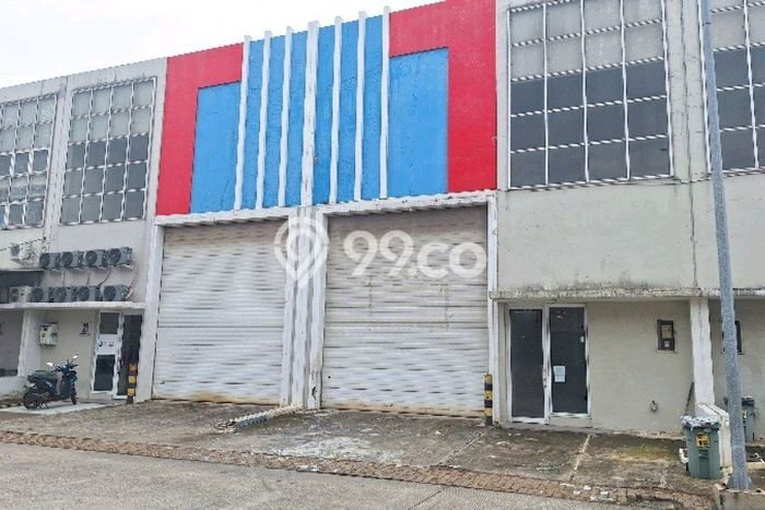 Gudang untuk Disewa di Pusat Jakarta Barat Luas Bangunan 250m2 Gudang untuk Disewa di Pusat Jakarta Barat Luas Bangunan 250m2