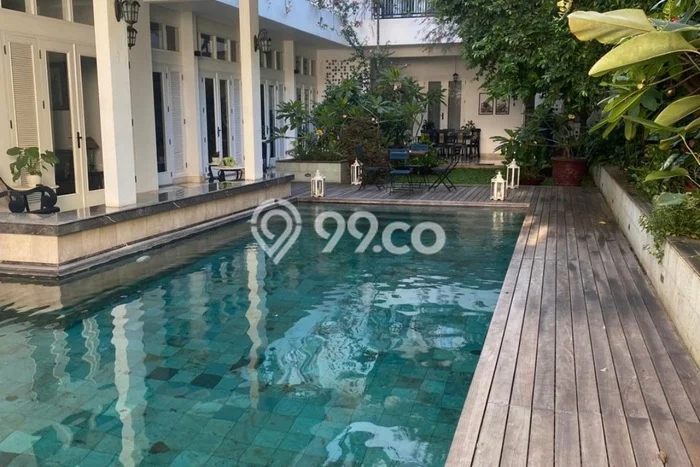 Ready to Use! Luxury House LT 1144m2 Desain Elegan di Kemanggisan Ready to Use! Luxury House LT 1144m2 Desain Elegan di Kemanggisan