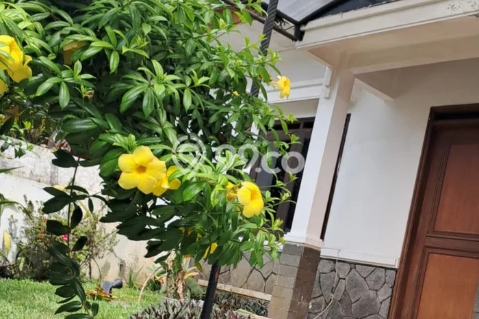 Dijual Hunian Rumah Terawat 4 Kamar di Pondok Hijau, Bandung Dijual Hunian Rumah Terawat 4 Kamar di Pondok Hijau, Bandung