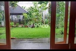 Rumah Luxury Modern Tanpa Renovasi di Cipaganti Bandung Rumah Luxury Modern Tanpa Renovasi di Cipaganti Bandung