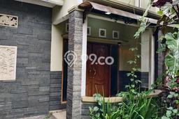 Rumah Minimalis LB/LT 210m2/305m2 Siap Huni Area Ciwaruga, Bandung Rumah Minimalis LB/LT 210m2/305m2 Siap Huni Area Ciwaruga, Bandung