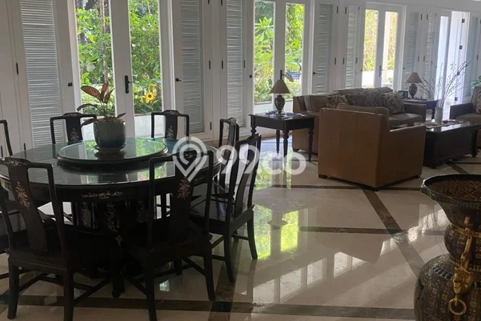 Rumah Elit Modern Tanpa Renovasi di Kemanggisan Jakarta Barat Rumah Elit Modern Tanpa Renovasi di Kemanggisan Jakarta Barat
