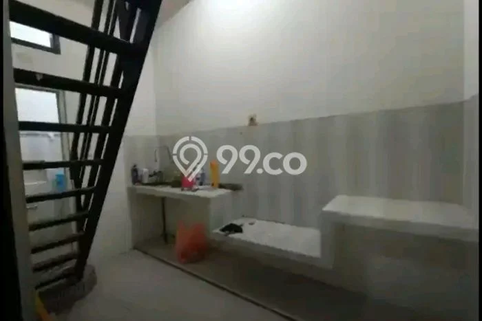For Sale Rumah 3 Kamar Lokasi Ideal Bagus dan Strategis di Tambaksari For Sale Rumah 3 Kamar Lokasi Ideal Bagus dan Strategis di Tambaksari