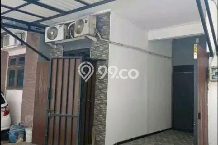 For Sale Rumah 3 Kamar Lokasi Ideal Bagus dan Strategis di Tambaksari For Sale Rumah 3 Kamar Lokasi Ideal Bagus dan Strategis di Tambaksari