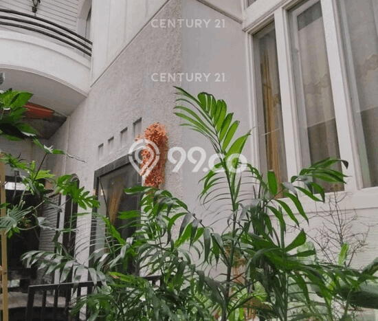 Rumah Mewah Siap Huni LT 288m2 di Cipayung, Jakarta Timur Rumah Mewah Siap Huni LT 288m2 di Cipayung, Jakarta Timur