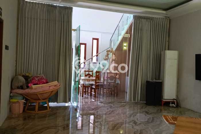 Dijual Cepat Rumah Bagus Siap Huni LB 320m2 di Sawangan, Depok Dijual Cepat Rumah Bagus Siap Huni LB 320m2 di Sawangan, Depok