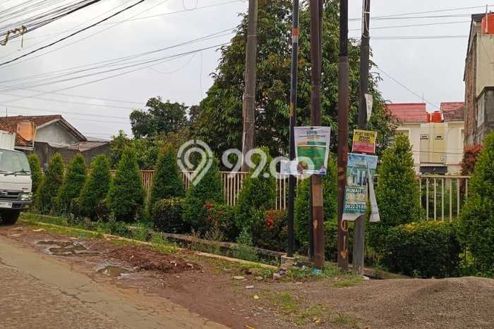 Untuk Dijual Tanah di Sawangan Depok Luas 237m2 SHM Untuk Dijual Tanah di Sawangan Depok Luas 237m2 SHM