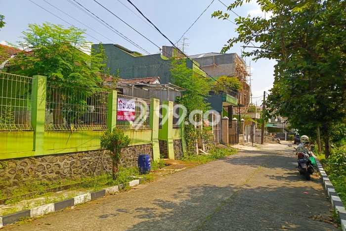 Jual Rumah Mewah Elegan Dengan View Cantik di Cisalak, Depok Jual Rumah Mewah Elegan Dengan View Cantik di Cisalak, Depok