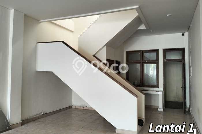 Ruko Bagus Dijual LB 237m2 Lokasi Strategis Badung Area Cocok untuk Berbisnis Ruko Bagus Dijual LB 237m2 Lokasi Strategis Badung Area Cocok untuk Berbisnis