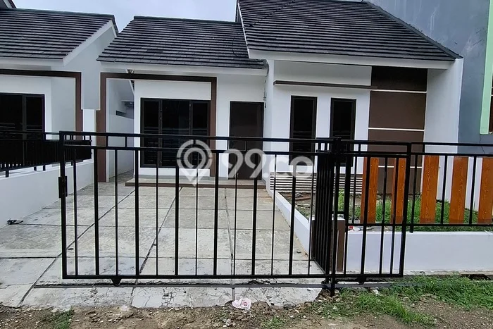 Dijual Cepat Rumah Bagus Siap Huni LB 50m2 di Cibinong, Bogor Dijual Cepat Rumah Bagus Siap Huni LB 50m2 di Cibinong, Bogor