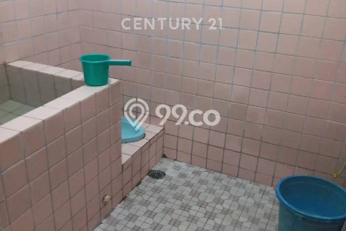 Dijual Rumah 5 Kamar Lokasi Ideal Nyaman dan Strategis di Karawaci Dijual Rumah 5 Kamar Lokasi Ideal Nyaman dan Strategis di Karawaci