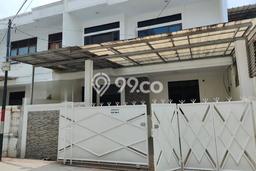 Hunian Elit LB 210m2 Siap Pakai Desain Elegan di Sunter, Jakarta Utara Hunian Elit LB 210m2 Siap Pakai Desain Elegan di Sunter, Jakarta Utara