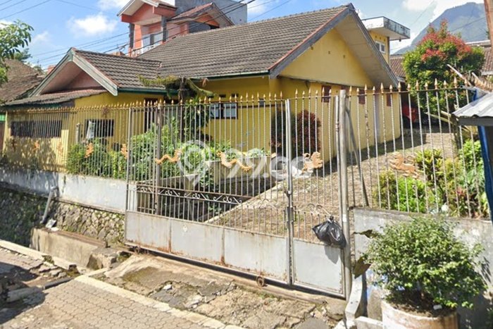 Siap Huni Hunian Elit 5 Kamar di Batu Dekat ke Mana Pun Siap Huni Hunian Elit 5 Kamar di Batu Dekat ke Mana Pun