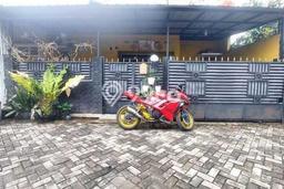 Rumah Modern Cantik 2 KT Siap Huni di Cipondoh Rumah Modern Cantik 2 KT Siap Huni di Cipondoh