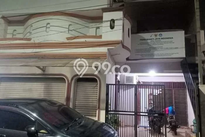 For Sale Rumah 4 Kamar Lokasi Strategis Bagus dan Strategis di Ciledug For Sale Rumah 4 Kamar Lokasi Strategis Bagus dan Strategis di Ciledug