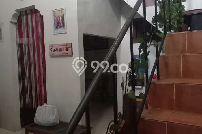 For Sale Rumah 4 Kamar Lokasi Ideal Nyaman dan Strategis di Ciracas For Sale Rumah 4 Kamar Lokasi Ideal Nyaman dan Strategis di Ciracas
