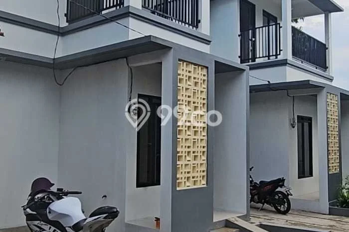 Rumah Strategis Minimalis Lb 79m2 di Ciracas, Jakarta Timur Rumah Strategis Minimalis Lb 79m2 di Ciracas, Jakarta Timur