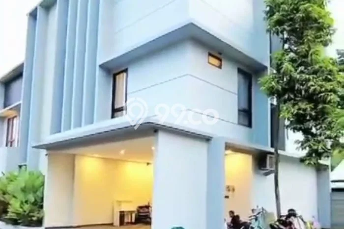 For Sale! Luxury House LT 280m2 Desain Elegan di Sleman For Sale! Luxury House LT 280m2 Desain Elegan di Sleman