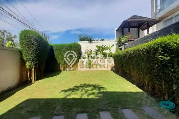 Vila Kawasan , Area 500m2m², Cocok untuk beragam keperluan Vila Kawasan , Area 500m2m², Cocok untuk beragam keperluan