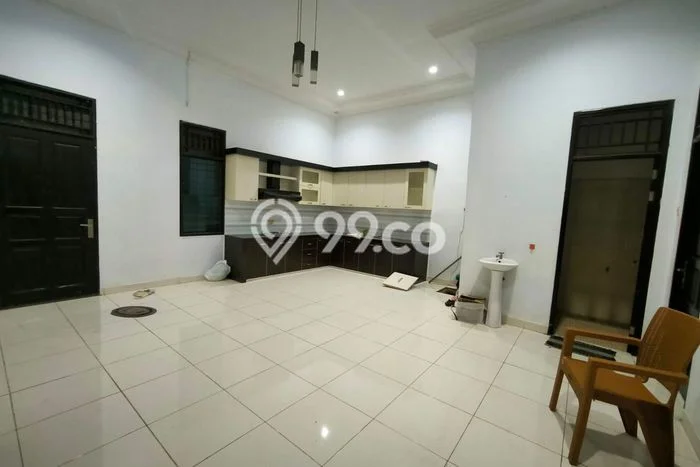 Lokasi strategis! Rumah siap huni disewakan di Pontianak Selatan LB 144m2 Lokasi strategis! Rumah siap huni disewakan di Pontianak Selatan LB 144m2