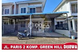 Disewakan Hunian Konsep Modern di Pontianak Tenggara Pontianak dengan 4 Kamar Disewakan Hunian Konsep Modern di Pontianak Tenggara Pontianak dengan 4 Kamar