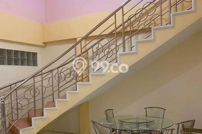 Rumah Cantik Siap Pakai Di Pontianak Tenggara Luas 200m2 Lokasi Strategis Rumah Cantik Siap Pakai Di Pontianak Tenggara Luas 200m2 Lokasi Strategis