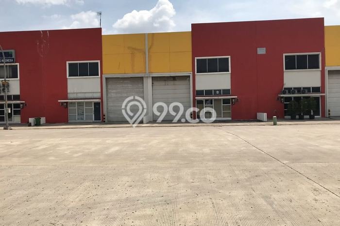 Gudang disewakan lokasi strategis Cakung Jakarta Timur 180m2 Gudang disewakan lokasi strategis Cakung Jakarta Timur 180m2
