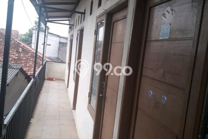 Rumah Kost untuk Dijual di Ciputat dengan 0 KT, 8 KM, Luas 160m2 Rumah Kost untuk Dijual di Ciputat dengan 0 KT, 8 KM, Luas 160m2