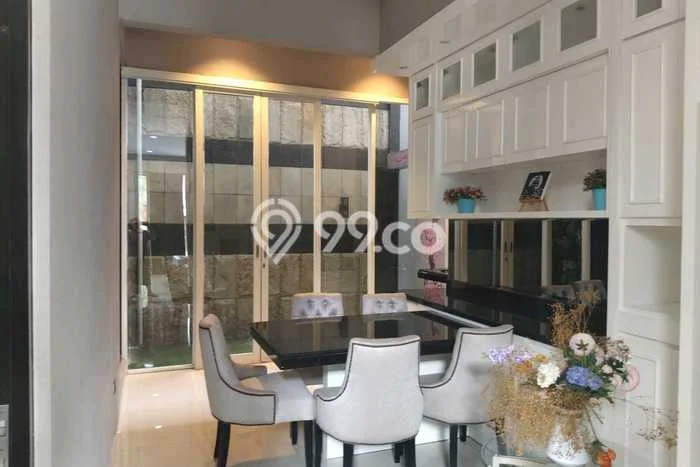 Sewa cepat rumah minimalis lokasi strategis 5 Kamar di Lakarsantri, Surabaya Sewa cepat rumah minimalis lokasi strategis 5 Kamar di Lakarsantri, Surabaya