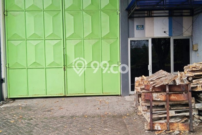 Gudang Dijual di Prime Area Surabaya Luas 288m2 Gudang Dijual di Prime Area Surabaya Luas 288m2